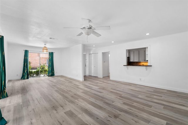 6303 Crab Orchard Road 3, Houston, TX 77057