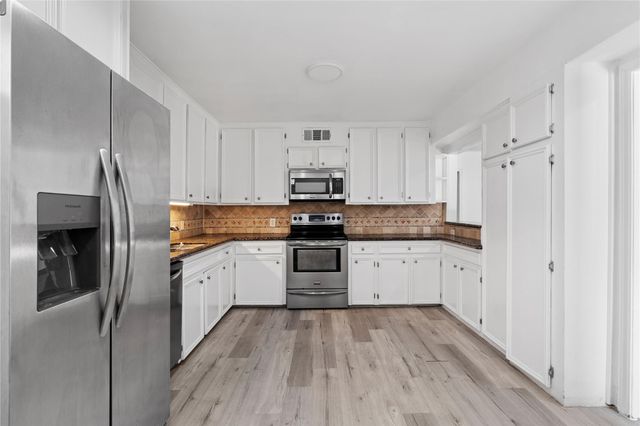 6303 Crab Orchard Road 3, Houston, TX 77057