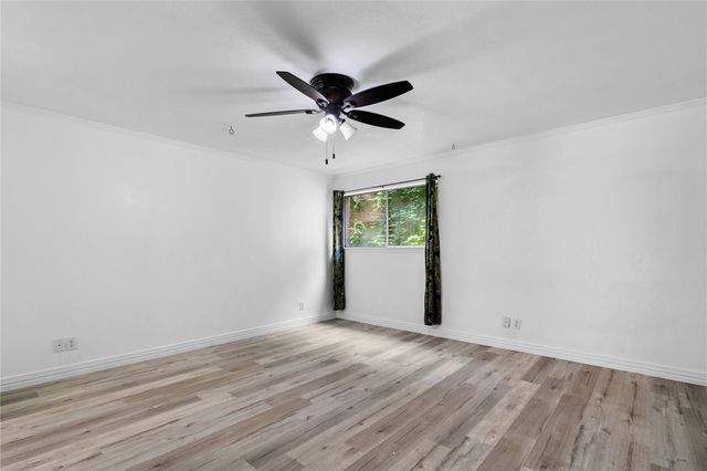 6303 Crab Orchard Road 3, Houston, TX 77057