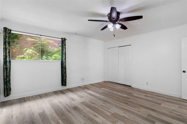 6303 Crab Orchard Road 3, Houston, TX 77057