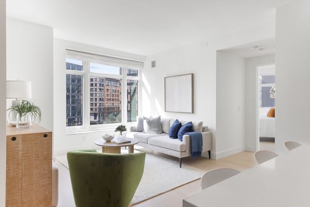 100 Lovejoy Wharf 6-C, Boston, MA 02114