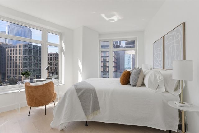 100 Lovejoy Wharf 6-C, Boston, MA 02114