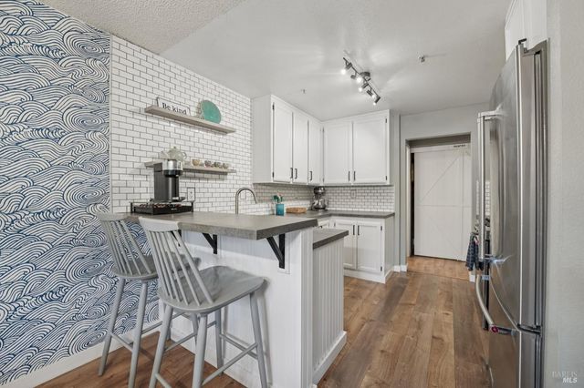 31 Regents Cir, Rohnert Park, CA 94928