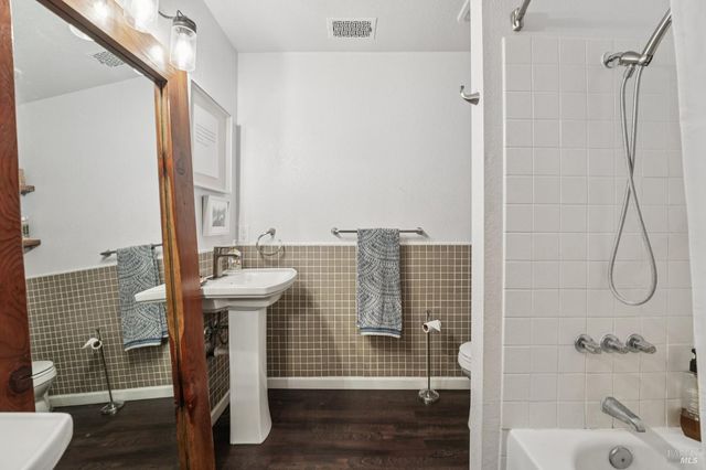 31 Regents Cir, Rohnert Park, CA 94928