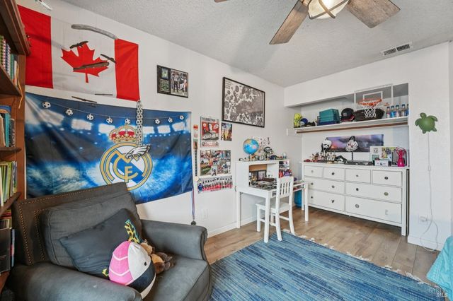 31 Regents Cir, Rohnert Park, CA 94928