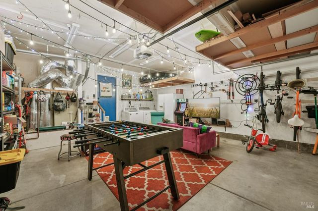 31 Regents Cir, Rohnert Park, CA 94928