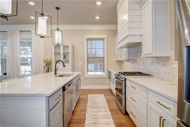 1945 Lemonwood RD, Chesapeake, VA 23323