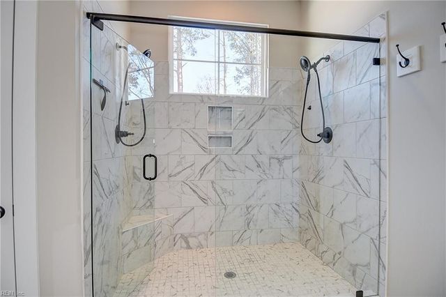 1945 Lemonwood RD, Chesapeake, VA 23323