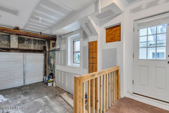 77 Center Avenue, Keansburg, NJ 07734