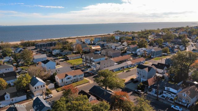 77 Center Avenue, Keansburg, NJ 07734