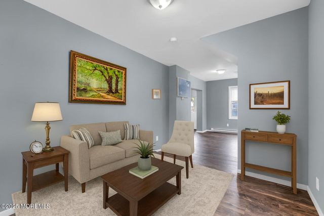 77 Center Avenue, Keansburg, NJ 07734