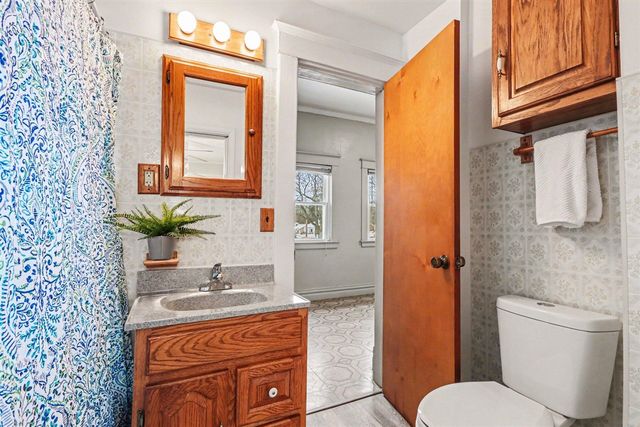 1123 Palmer Avenue, Kalamazoo, MI 49001