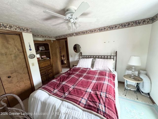 1285 N Chartwell Carriage Way, East Lansing, MI 48823