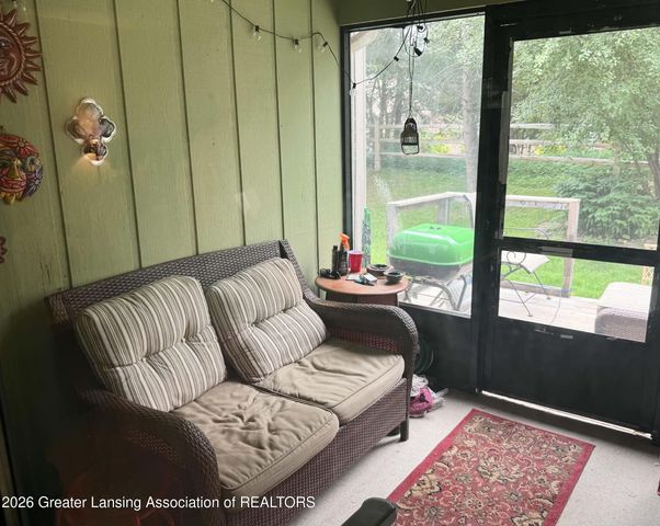 1285 N Chartwell Carriage Way, East Lansing, MI 48823
