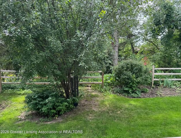 1285 N Chartwell Carriage Way, East Lansing, MI 48823