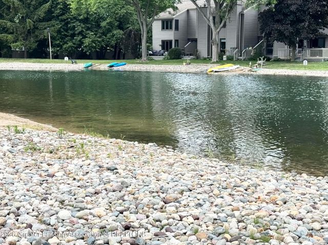 1285 N Chartwell Carriage Way, East Lansing, MI 48823