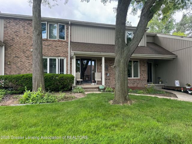 1285 N Chartwell Carriage Way, East Lansing, MI 48823