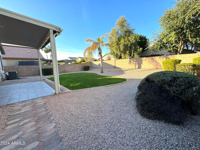 3950 E CODY Avenue, Gilbert, AZ 85234