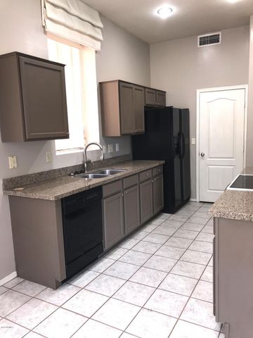 3950 E CODY Avenue, Gilbert, AZ 85234