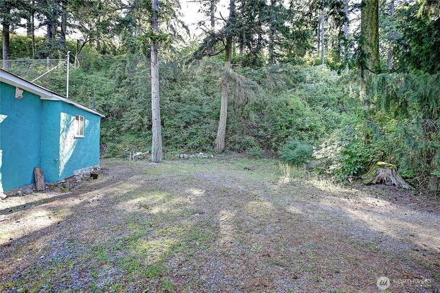 566 Sundin Drive, Camano Island, WA 98282