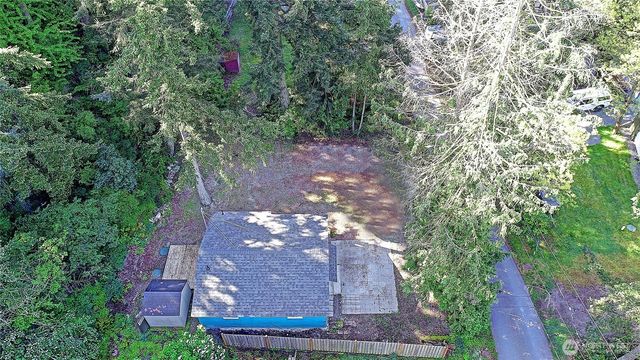 566 Sundin Drive, Camano Island, WA 98282