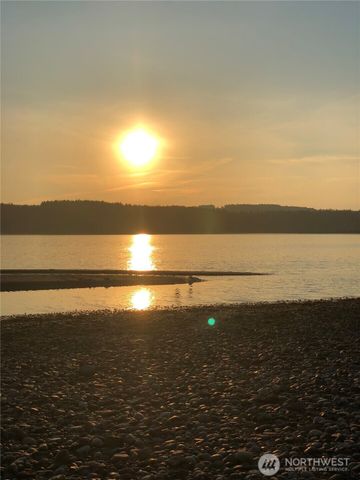 566 Sundin Drive, Camano Island, WA 98282