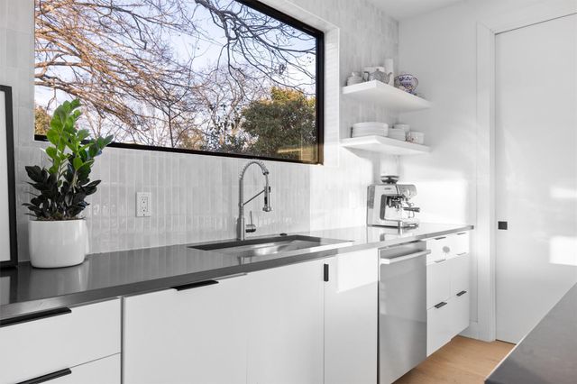 4604 S 2nd ST 2, Austin, TX 78745