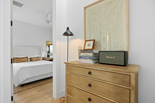 4604 S 2nd ST 2, Austin, TX 78745