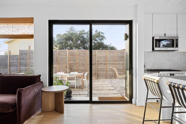 4604 S 2nd ST 2, Austin, TX 78745