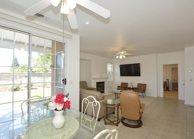 1756 N Holly Avenue, Clovis, CA 93619