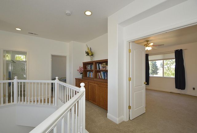 1756 N Holly Avenue, Clovis, CA 93619