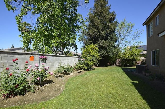 1756 N Holly Avenue, Clovis, CA 93619