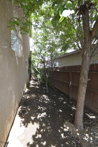 1756 N Holly Avenue, Clovis, CA 93619