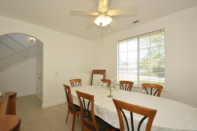 1756 N Holly Avenue, Clovis, CA 93619