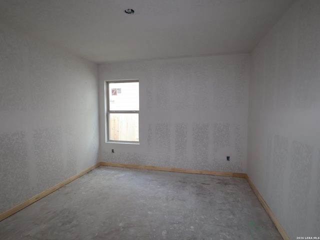 2911 Selhurst Street, Converse, TX 78109