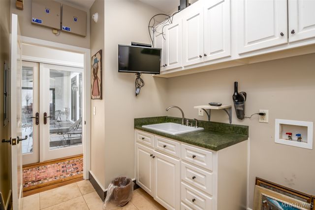 3530 Oak Grove Circle, Montgomery, AL 36116