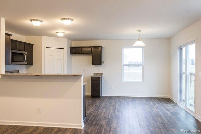 58410 Pembrooke Avenue, New Haven, MI 48048