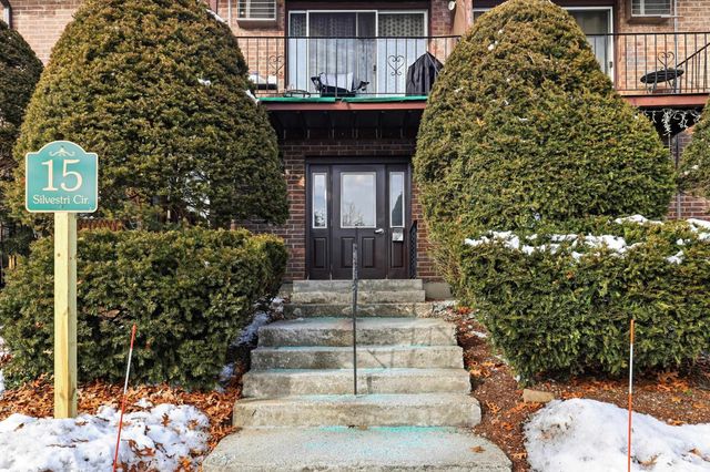 15 Silvestri Cir Unit 9, Derry, NH 03038