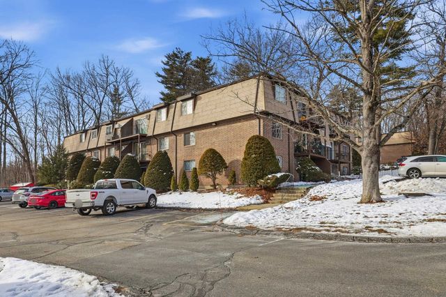 15 Silvestri Cir Unit 9, Derry, NH 03038