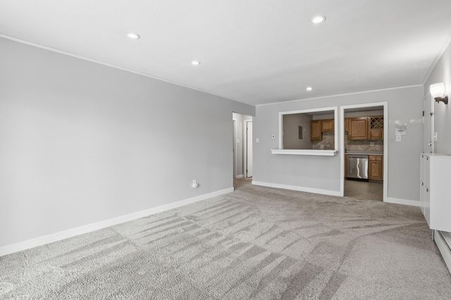 15 Silvestri Cir Unit 9, Derry, NH 03038