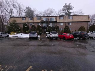 15 Silvestri Cir Unit 9, Derry, NH 03038