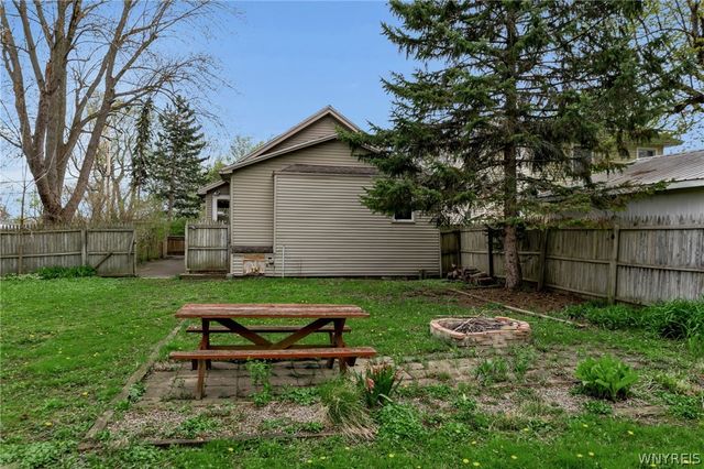 79 Lind Avenue, West Seneca, NY 14224