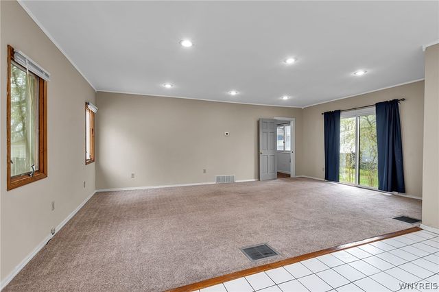 79 Lind Avenue, West Seneca, NY 14224