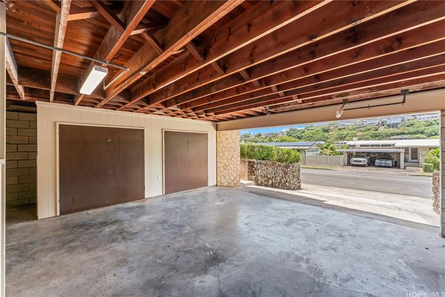 1553 Mahiole Street, Honolulu, HI 96819