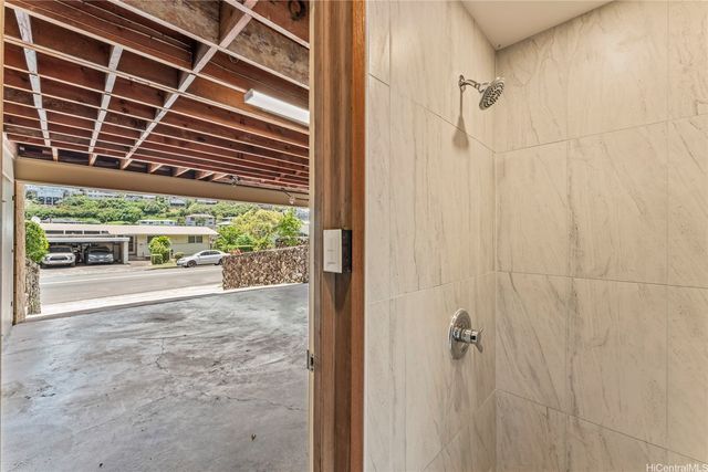 1553 Mahiole Street, Honolulu, HI 96819