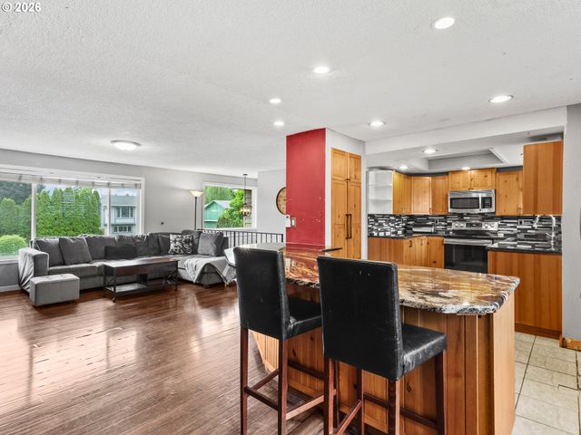 12910 Ne 31ST St, Vancouver, WA 98682