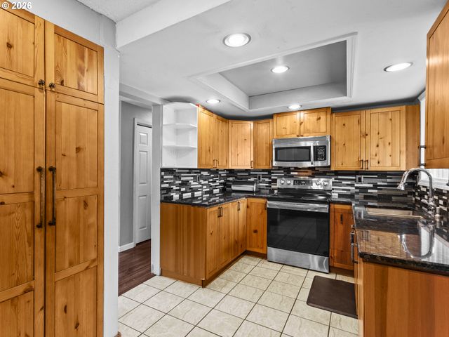 12910 Ne 31ST St, Vancouver, WA 98682