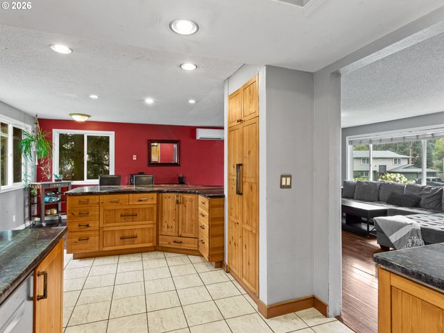 12910 Ne 31ST St, Vancouver, WA 98682