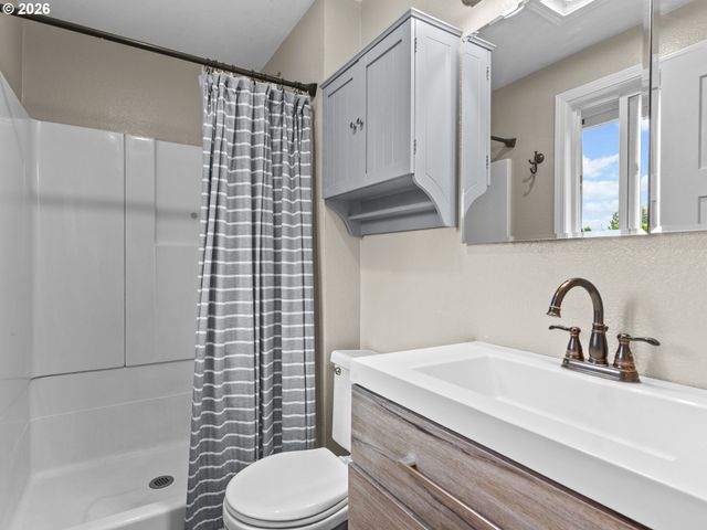 12910 Ne 31ST St, Vancouver, WA 98682