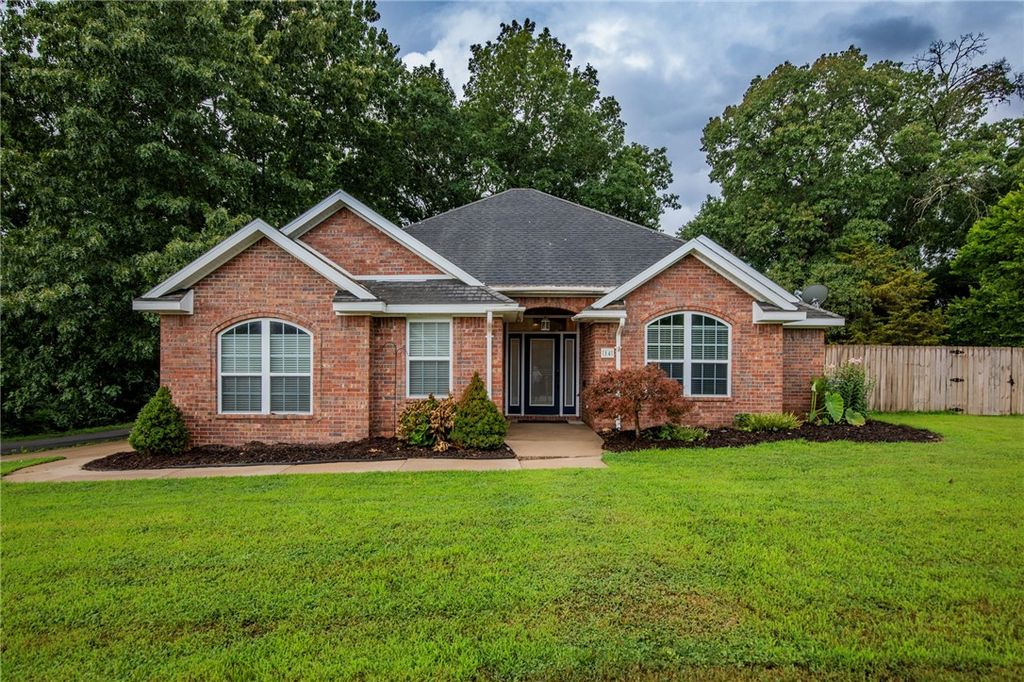 14 Slifer Drive, Bella Vista, AR 72714